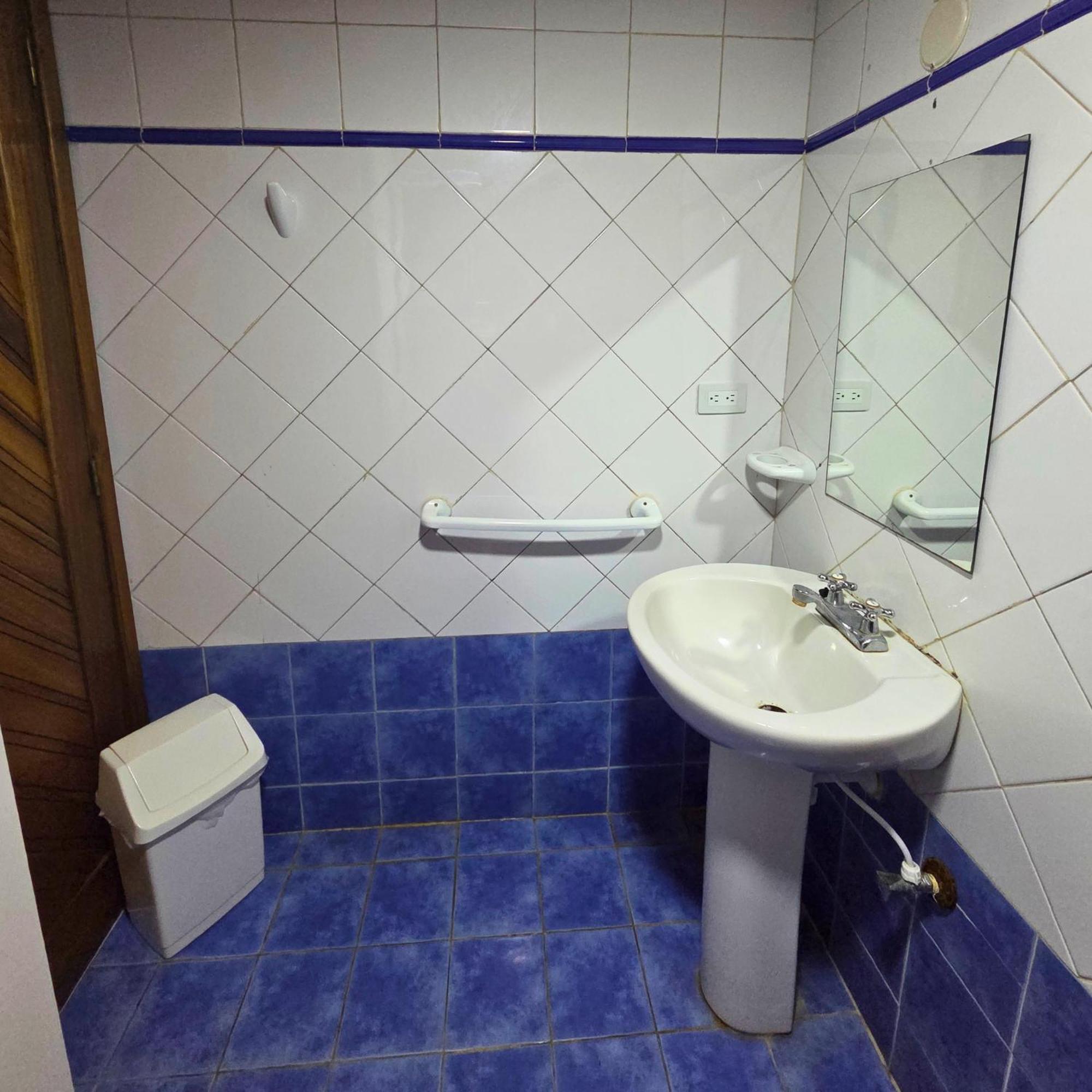 Tucacas, Frente Al Mar, Piscina Y Playa Privada Apartment Bagian luar foto